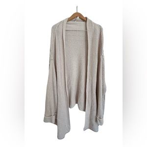 Free People Oversized M/L Chunky Cream Knit Cardigan